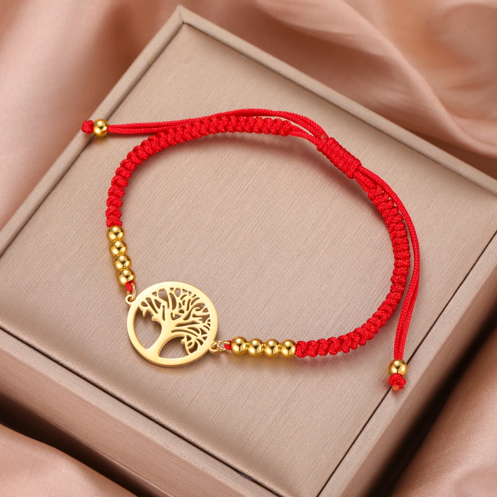 Timeless Tree Amulet 🌳