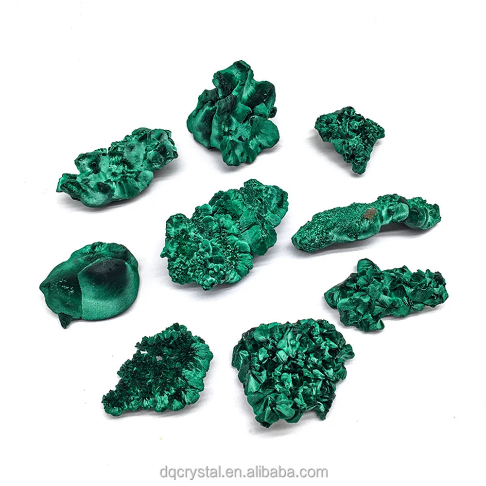 Raw Malachite Stone – Heart Awakening & Energetic Shield