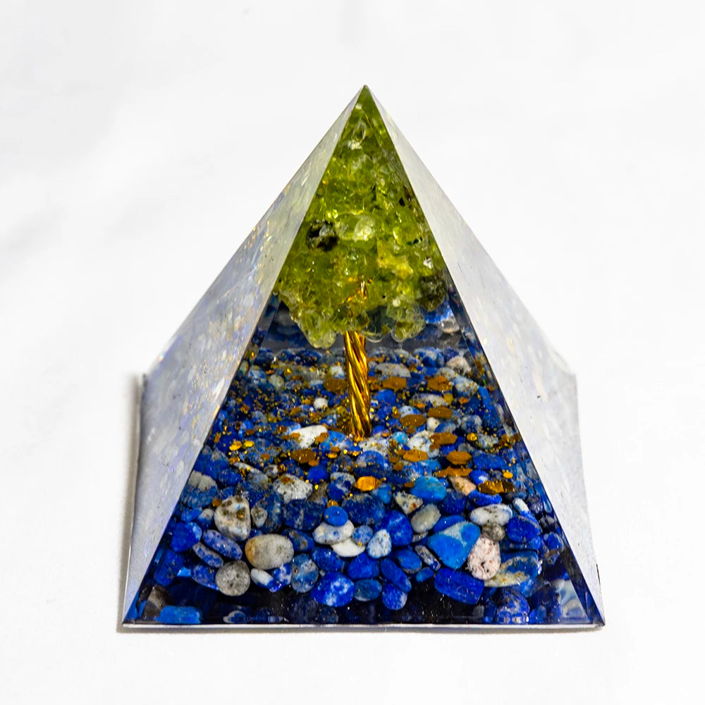 Crystal Energy Pyramid 🔺 – Chakra Balancing Generator for Healing & Home Harmony