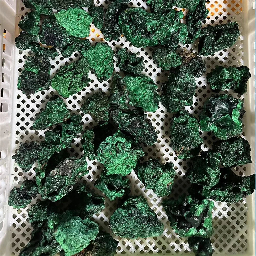 Raw Malachite Stone – Heart Awakening & Energetic Shield